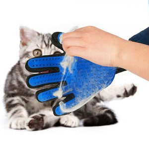 Easy Deshedding Pet Grooming Glove